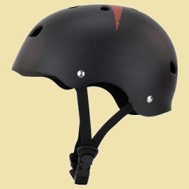 031688 Kunststof watersporthelm (M). Zwart.