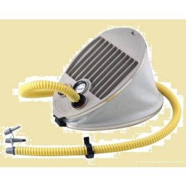 66.446.52 Bravo 7M voetpomp met manometer.